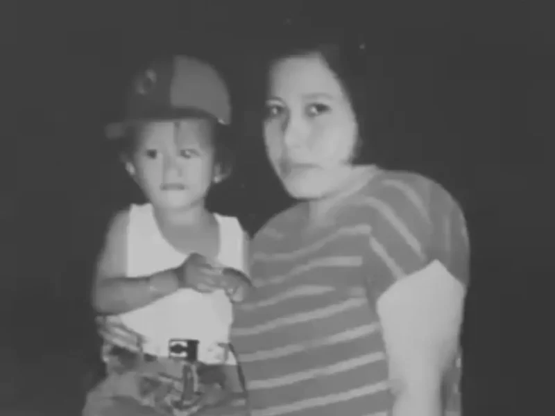 Cerita di Balik Lagu “Bohong Paling Tulus di Dunia”_ Rahasia Kecil Mamah yang Baru Aku Pahami Saat Dewasa